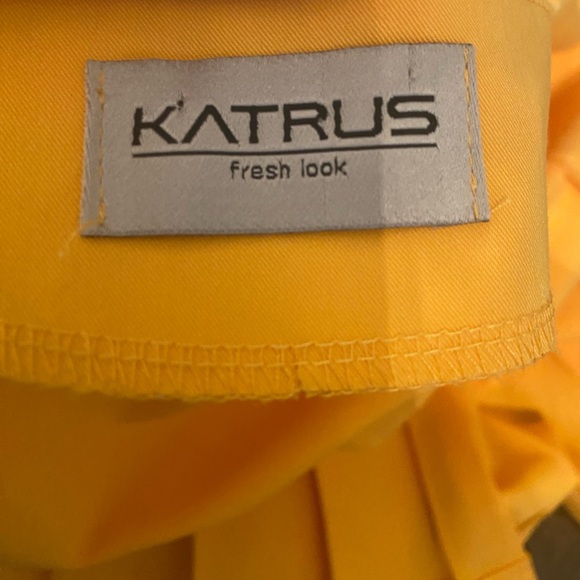 Katrus Mango Zipper Front Short Blazer - Picture 8 of 9